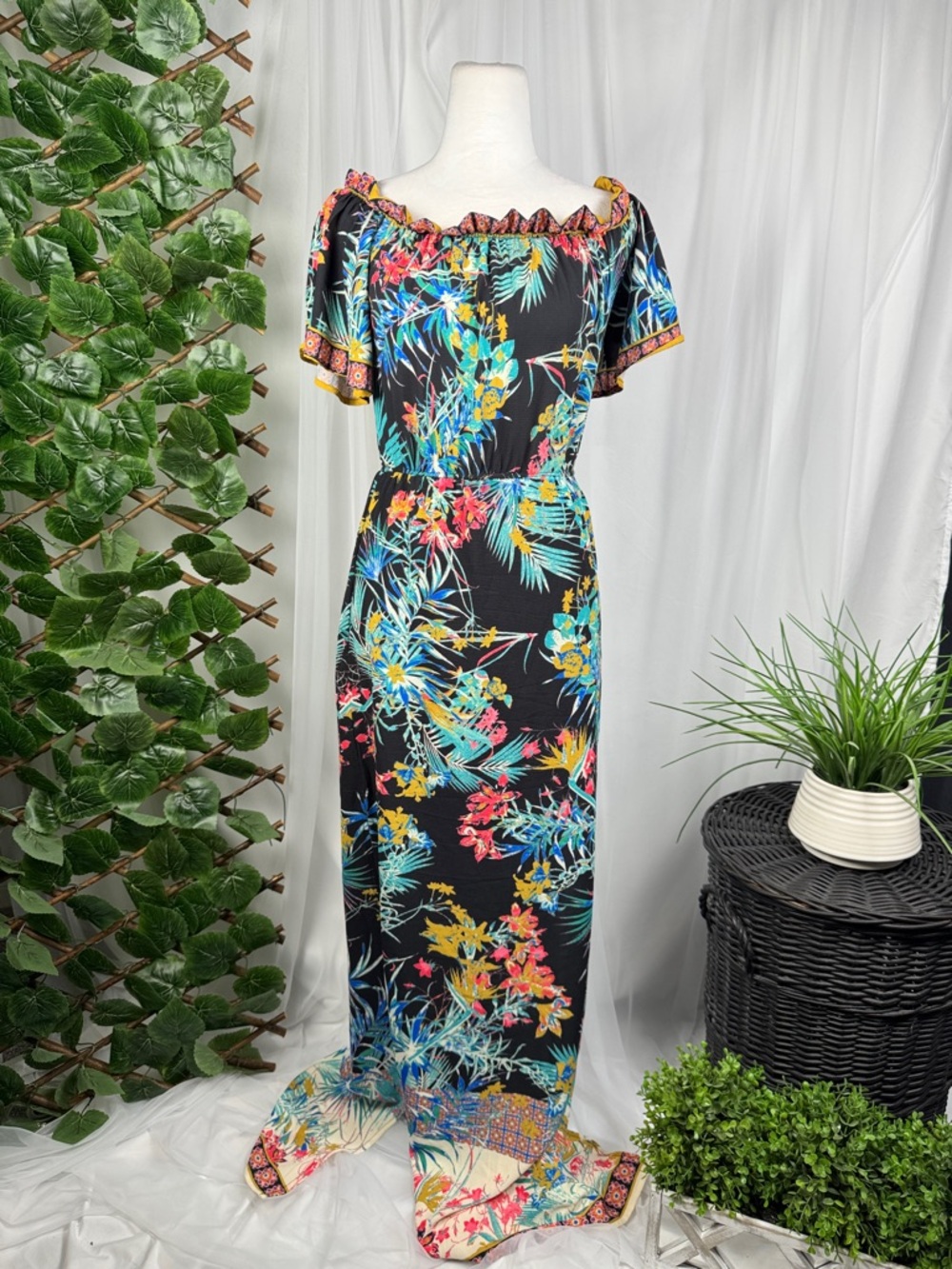 Flying Tomato Black Tropical Floral Off-Shoulder Maxi Dress